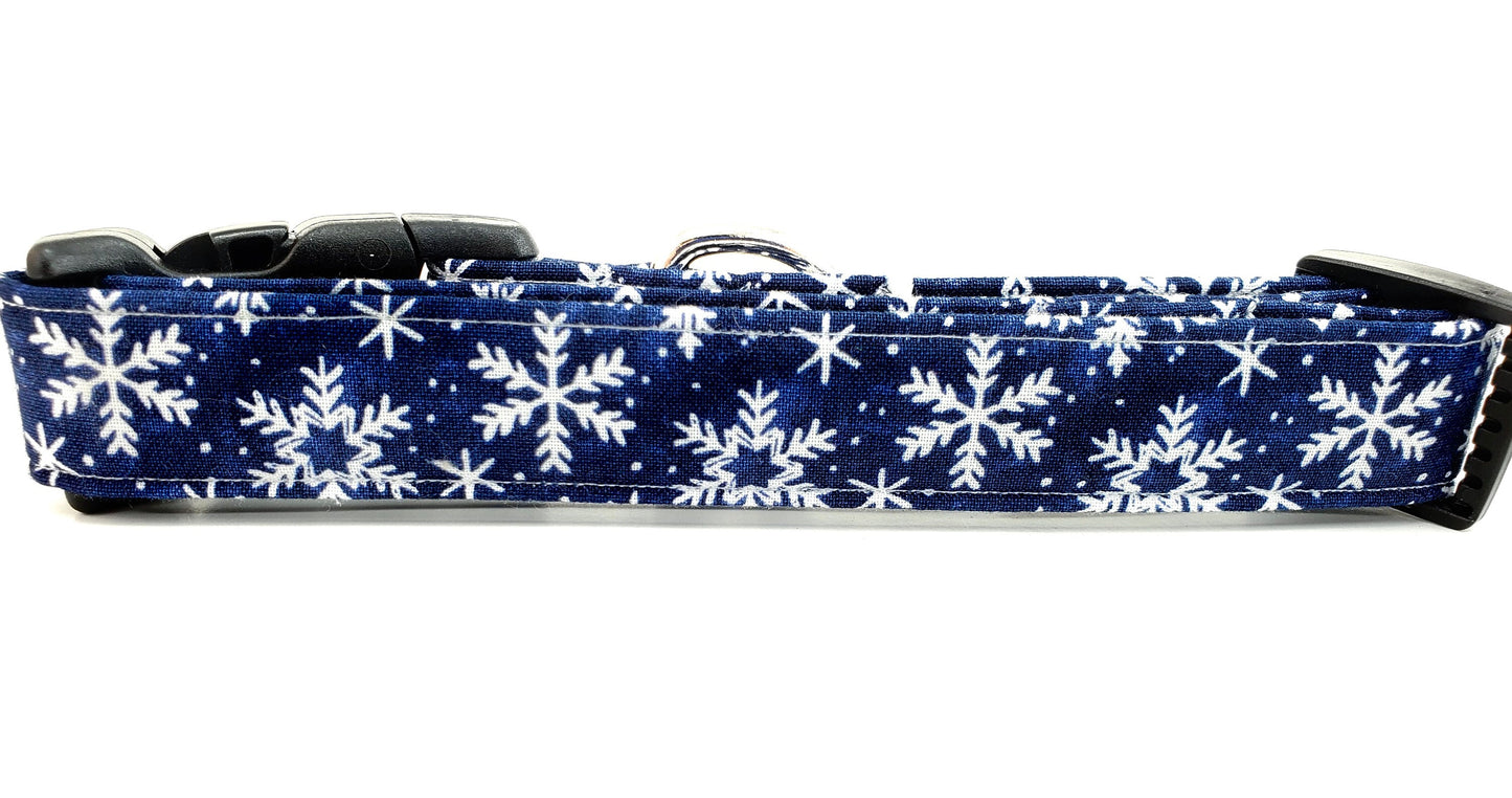 Snowflakes on Blue Dog Collar, Christmas Collar, Winter Collar, Holiday Dog Collar, Boy Dog Collar, Girl Dog Collar